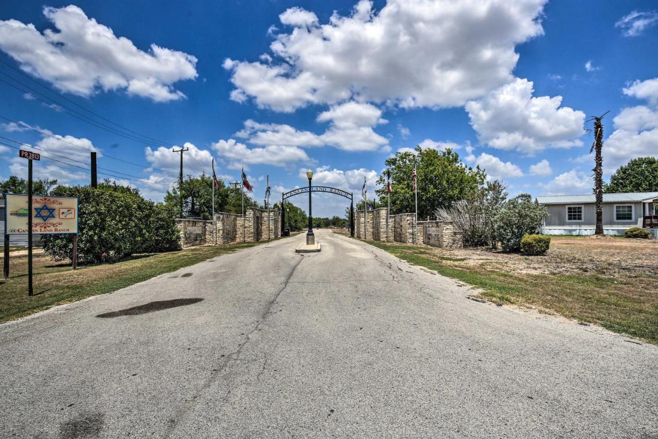 Luxury San Antonio Retreat 110-Acre Private Ranch Villa Exterior foto